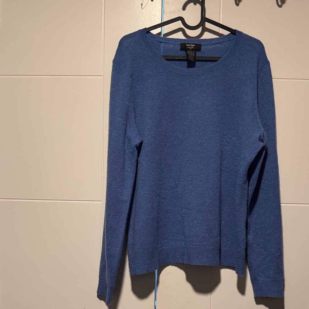 Lord & Taylor Soft Blue Scoop Neck cashmere Sweater